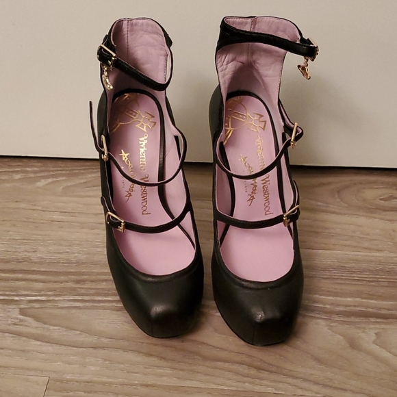 Vivienne Westwood Shoes - BRAND NEW! Vivienne Westwood Isabelle Heels